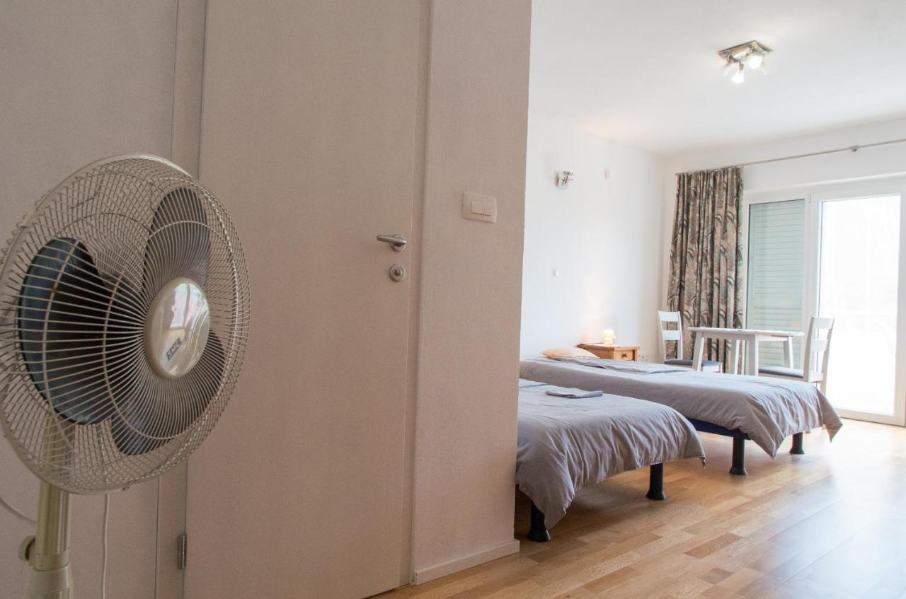 Apartamento Milica Garden Prvic Sepurine Exterior foto